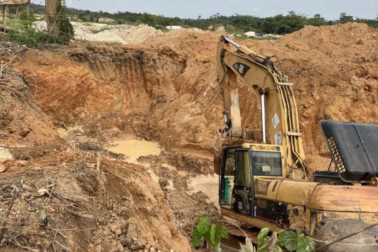Ghana, l'or artisanal interdit aux compagnies étrangères