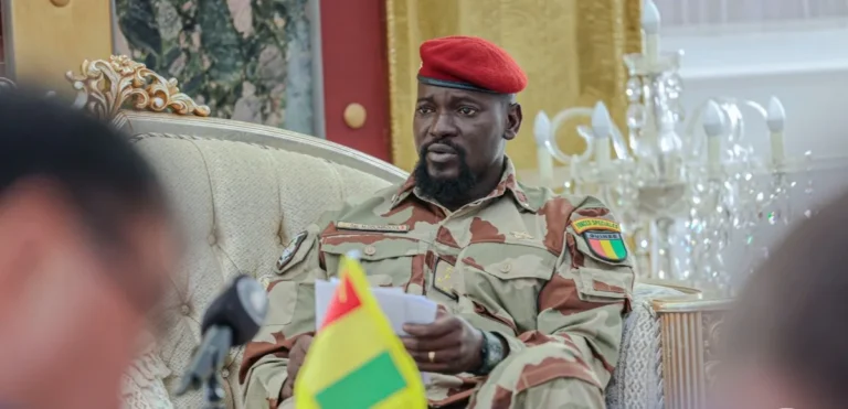 Guinée / Trois grands partis suspendus Mamadi Doumbouya Chef d'Etat de la République de Guinée