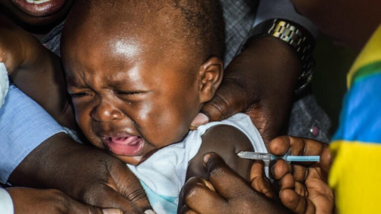 Le Centre africain de contrôle et de prévention des maladies (Africa CDC) se félicite de l'approbation du premier traitement antipaludéen spécifiquement formulé pour les nouveau-nés et les nourrissons.