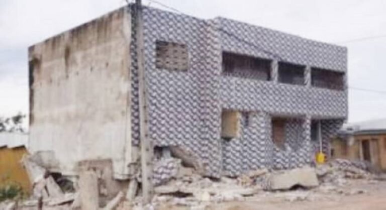 Bangolo : effondrement d’un immeuble après les intempéries