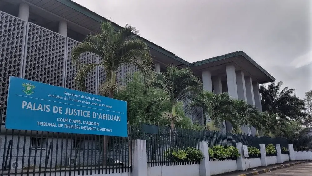 501 agents d’affaires judiciaires interdits d’exercer en Côte d’Ivoire
